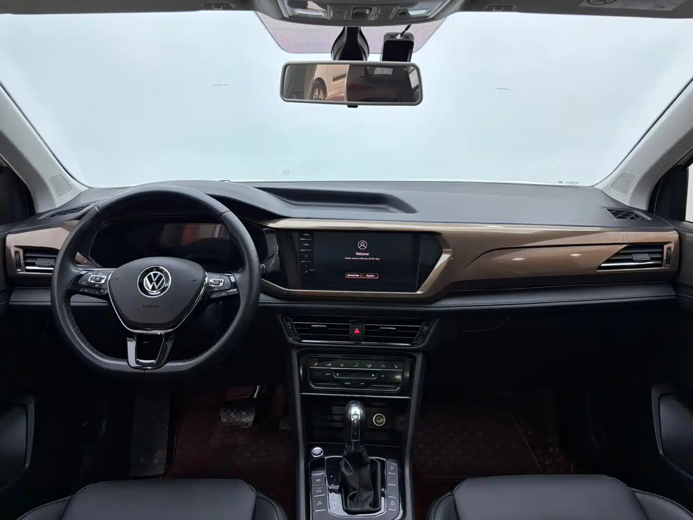 Volkswagen Tharu 2022 280TSI FWD Luxury Edition фото 7