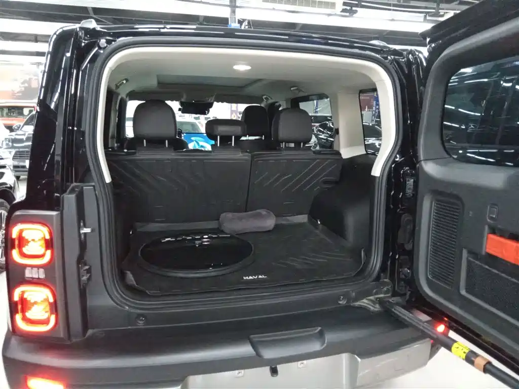 Haval Meng Long NEV 2023 Hi4 102 Explorer Edition фото 19
