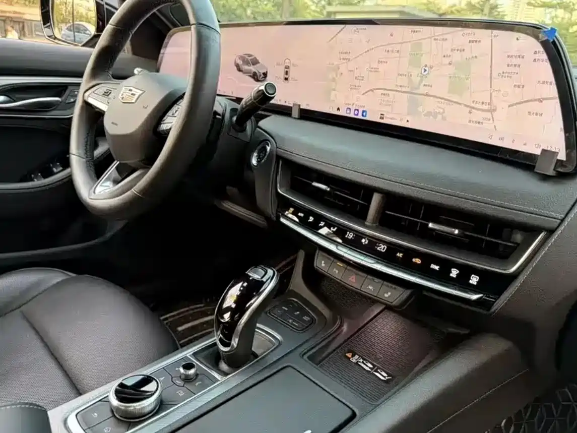 Cadillac CT5 2024 28T Luxury Model Pro фото 10