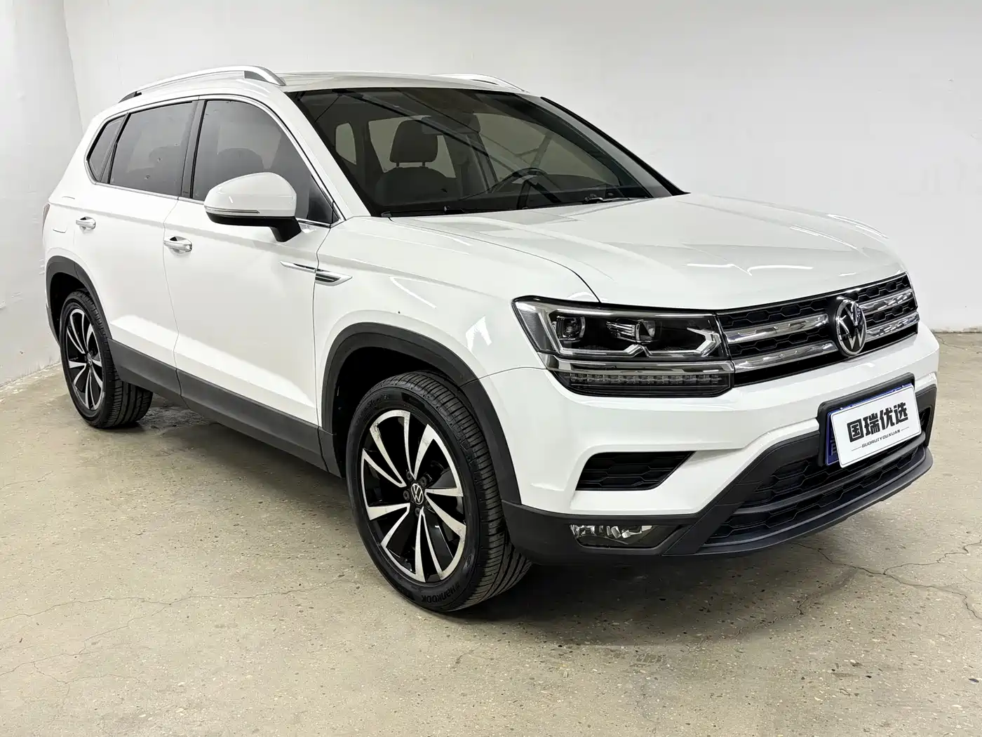 Volkswagen Tharu 2022 280TSI FWD Luxury Edition фото 3