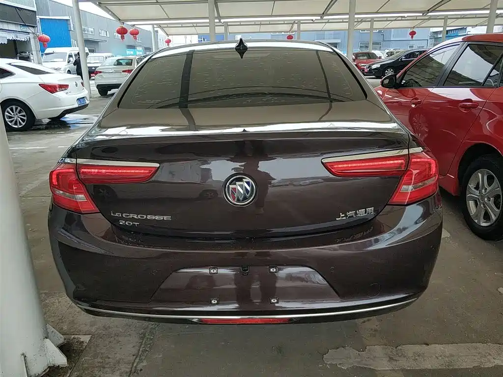 Buick LaCrosse 2018 Model 20T Elite Edition фото 4