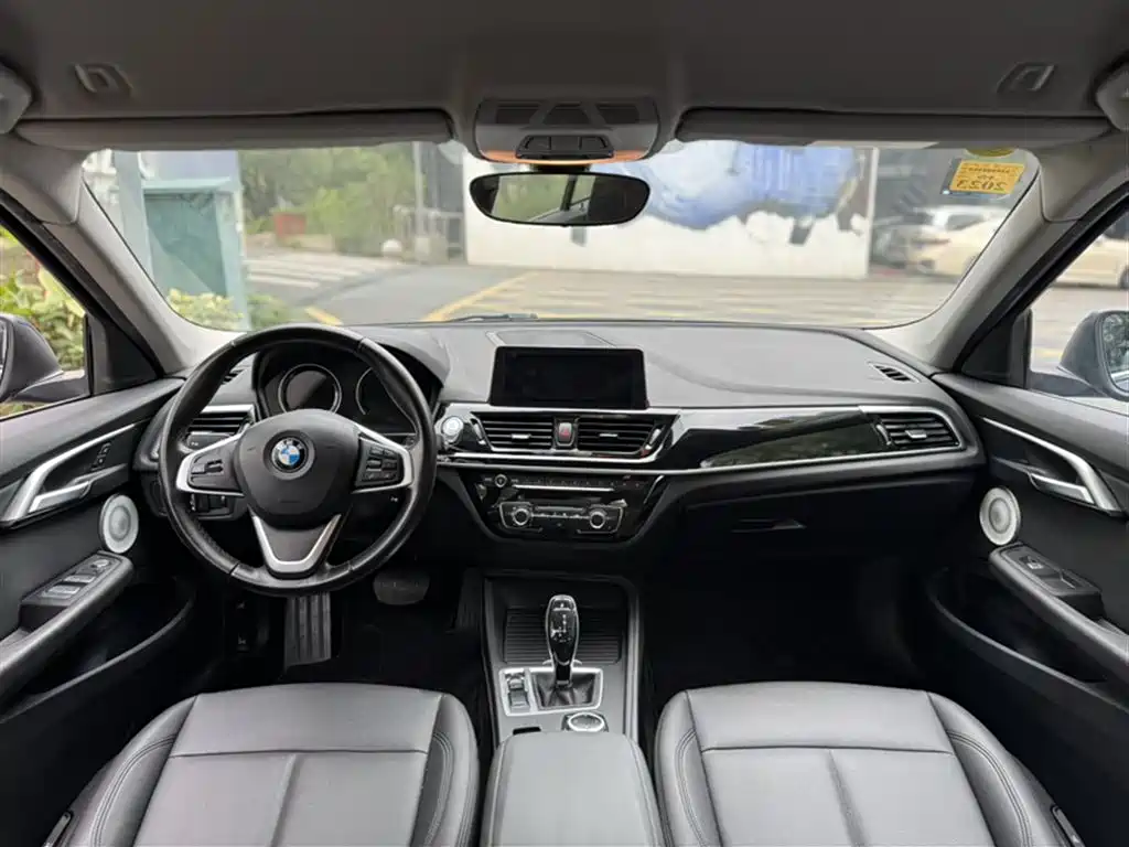 BMW 1 Series 2021 120i M Sport фото 19