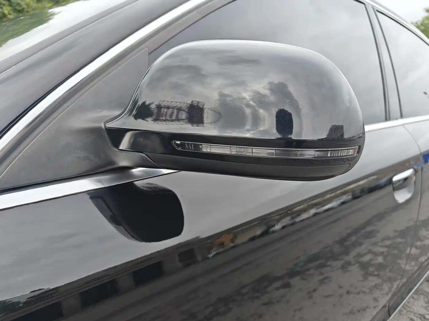 Audi A6L 2011 2.0 TFSI Automatic Comfort фото 3