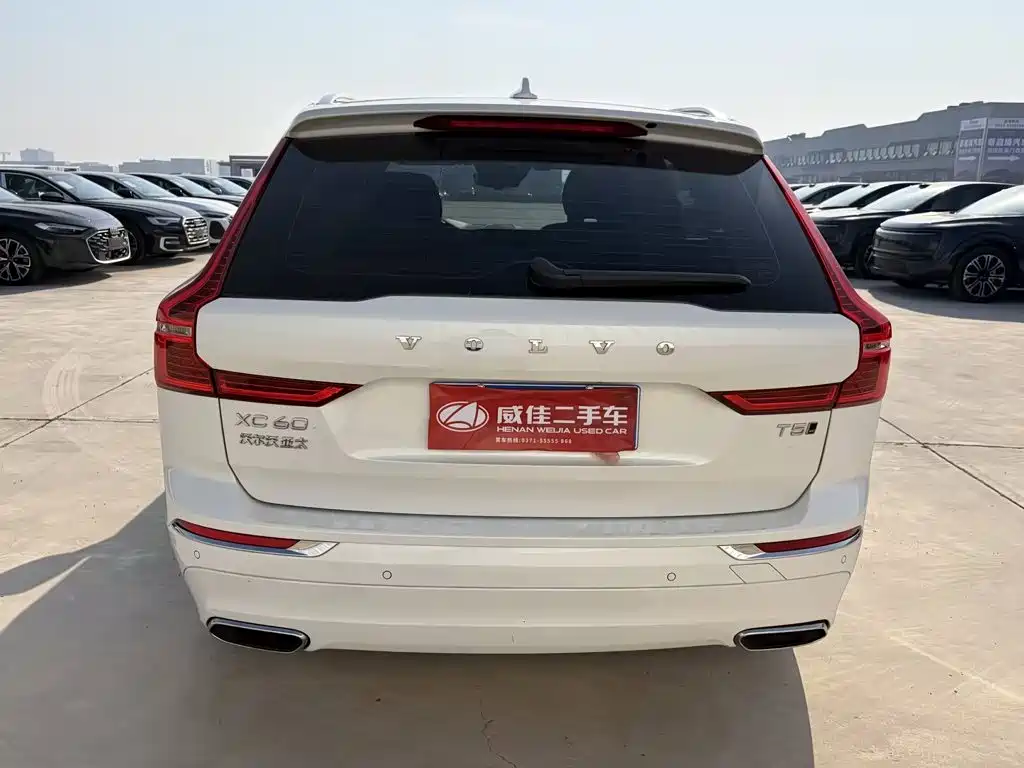 Photo 6 - Volvo XC60