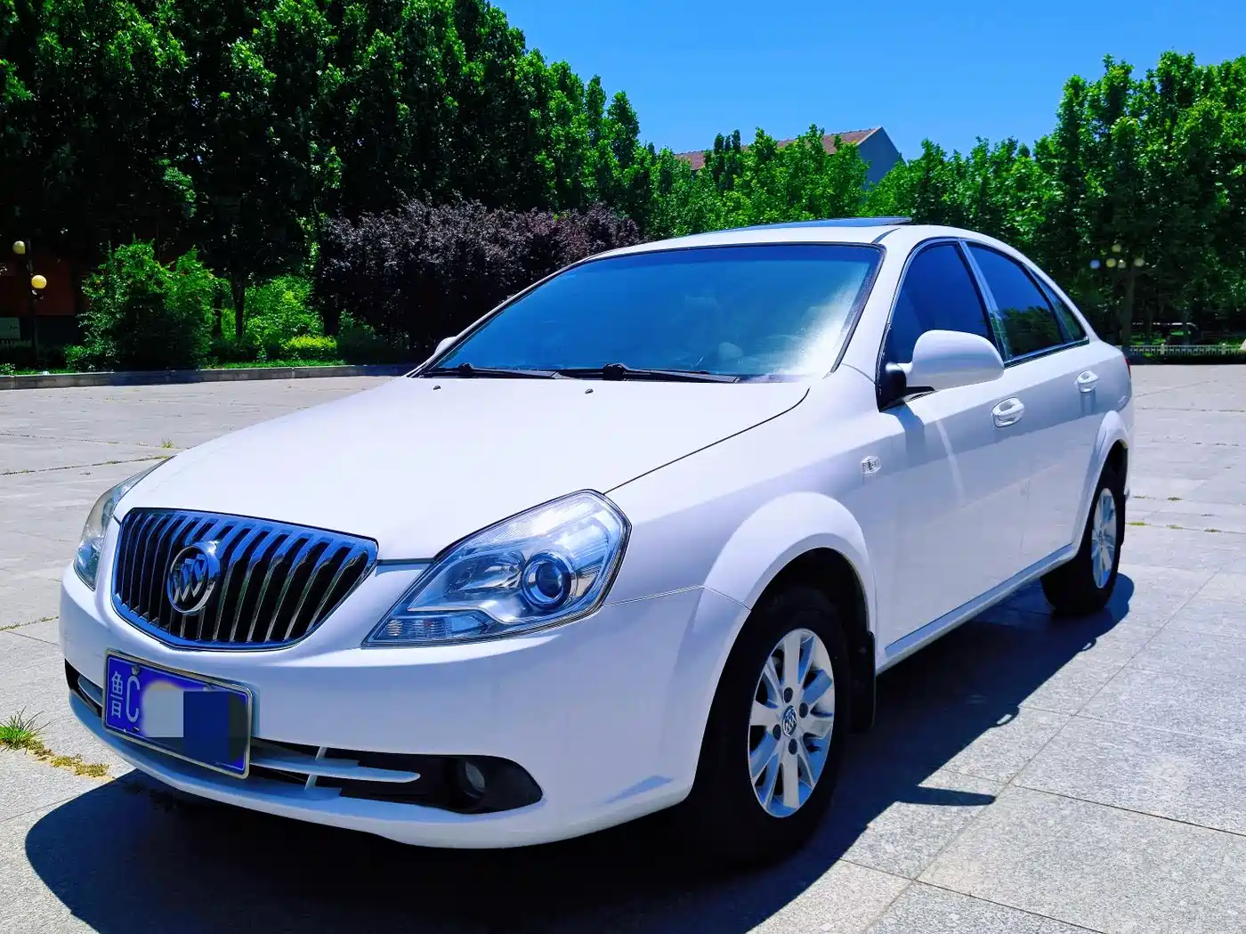 Buick Excelle 2013 1.5L Manual Classic Edition фото 4