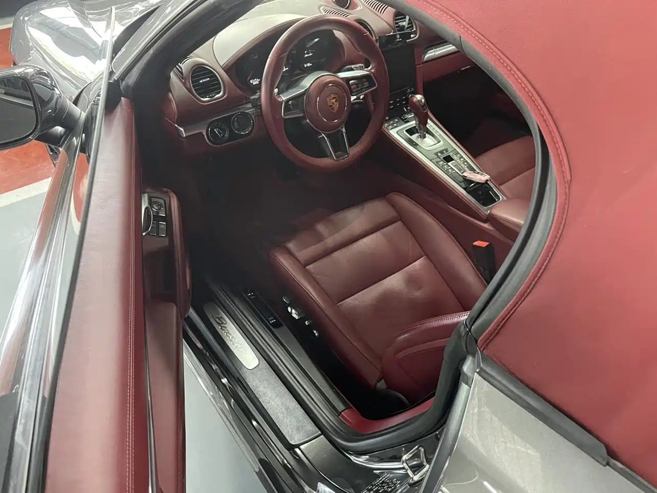 Porsche 718 2018 Boxster 2.0T фото 4