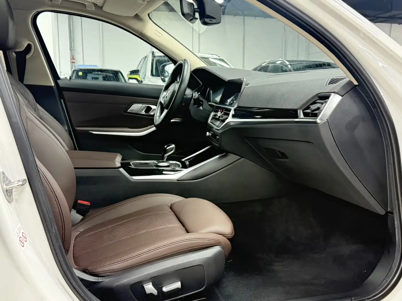 BMW 3 Series 2022 320Li M Sport Package фото 17