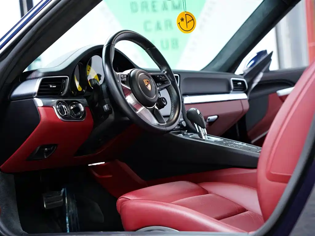 Porsche 911 2016 Carrera 3.0T фото 27