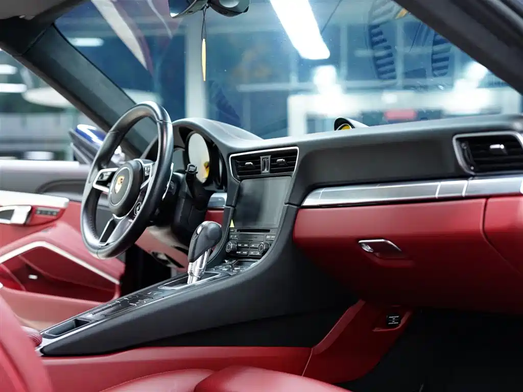 Porsche 911 2016 Carrera 3.0T фото 38