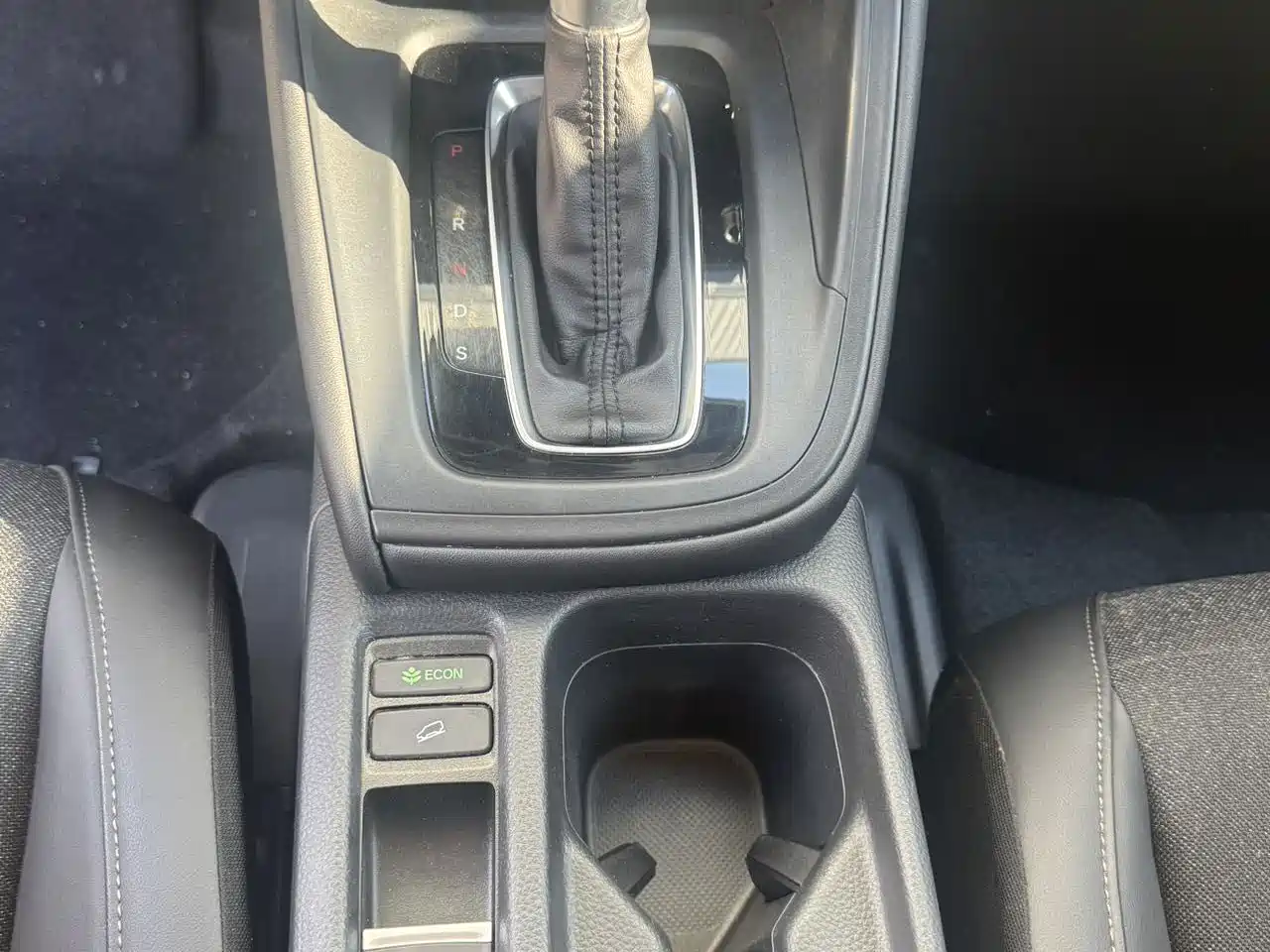 Honda Vezel 2023 2023 1.5L CVT Pioneer Edition