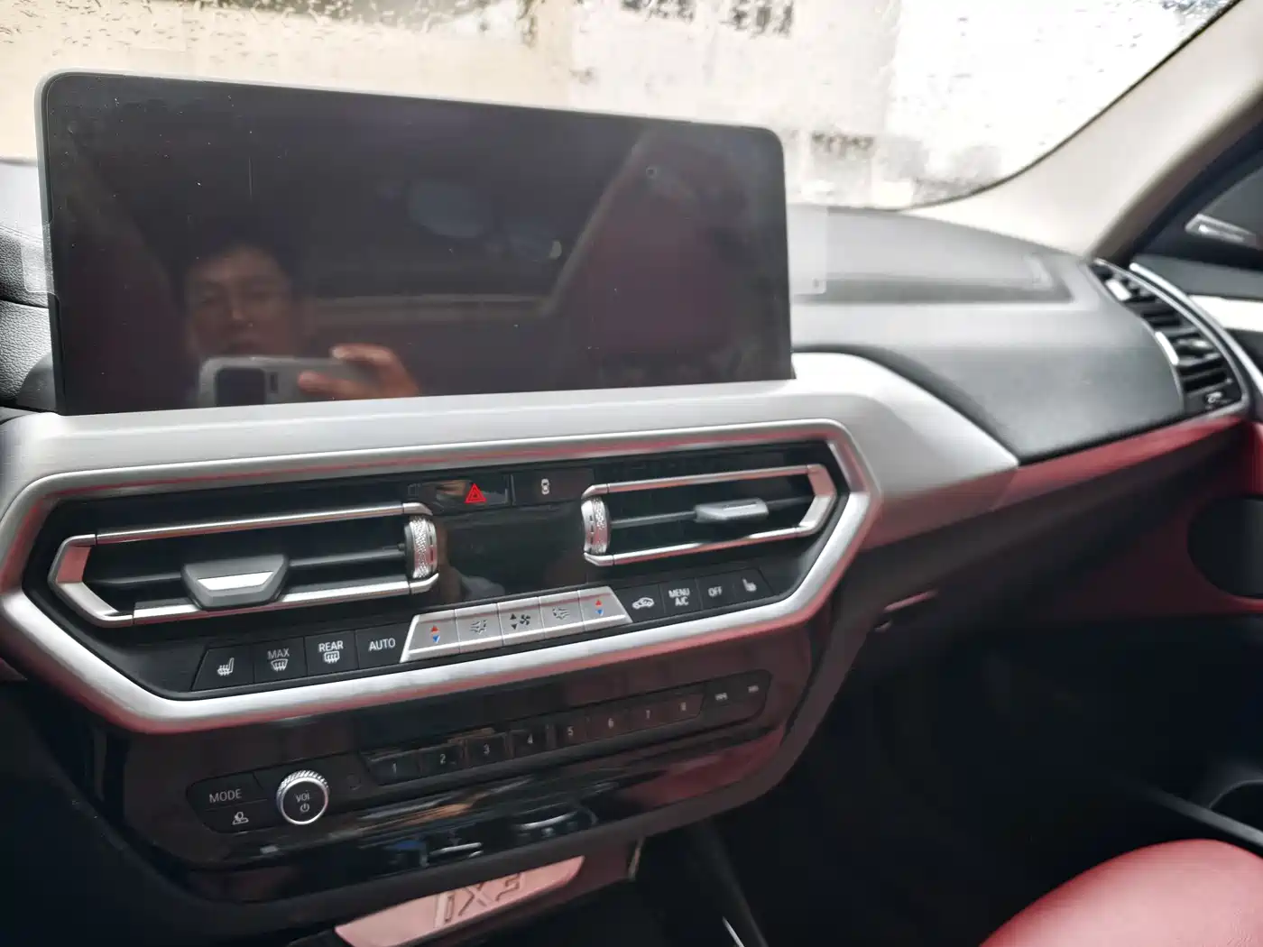BMW iX3 2024 Innovation Leader фото 10