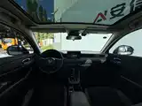 Photo 16 - Honda Vezel