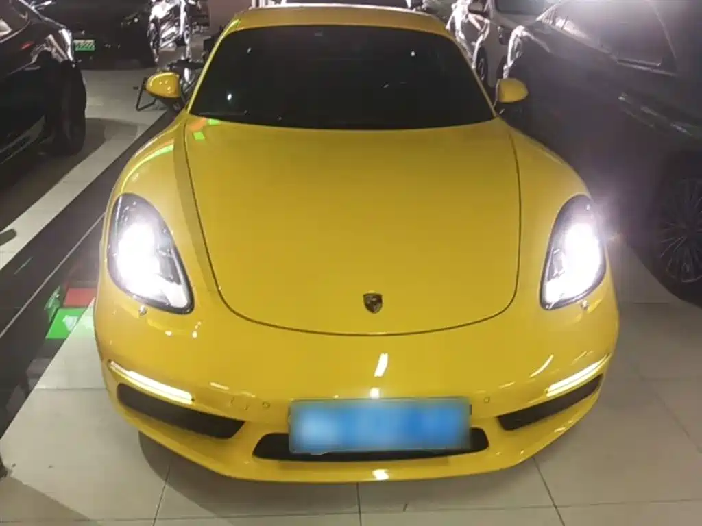 Porsche 718 2018 Cayman 2.0T фото 3