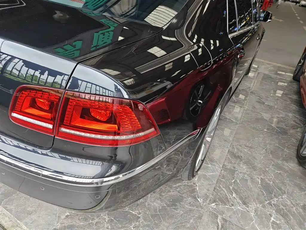 Volkswagen Phaeton 2015 Model 3.0L Exclusive Edition фото 24
