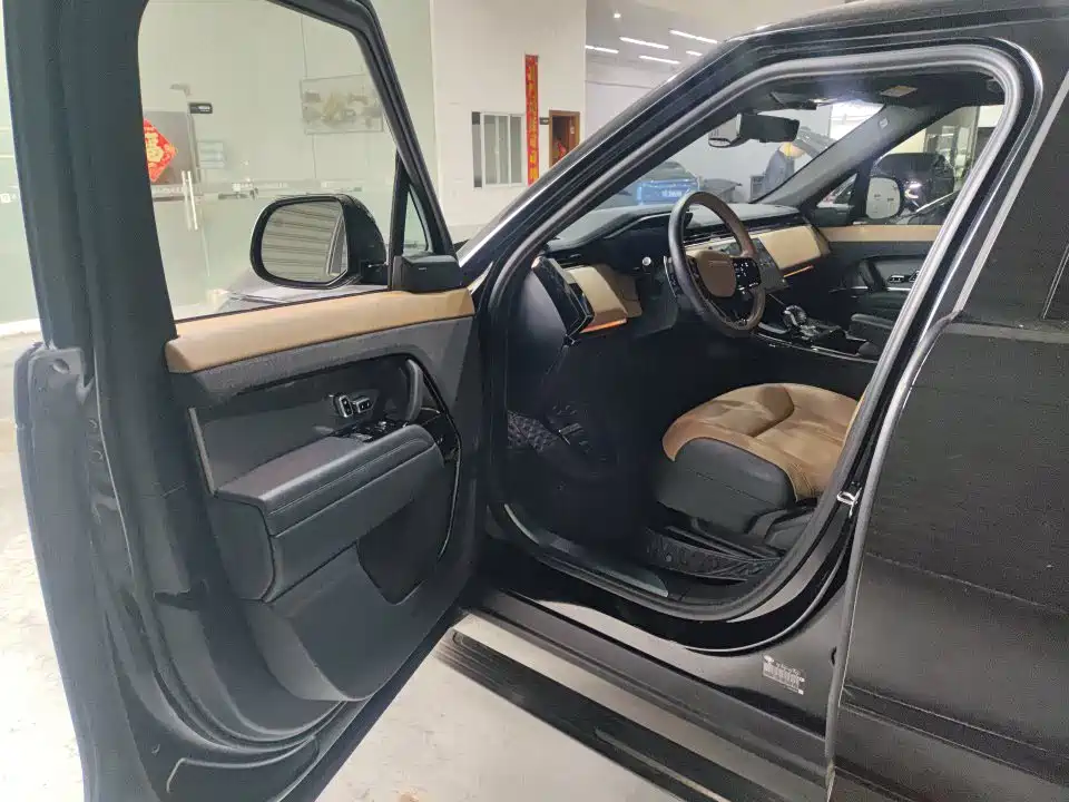 Land Rover Range Rover Sport 2024 400PS Dynamic SE фото 7