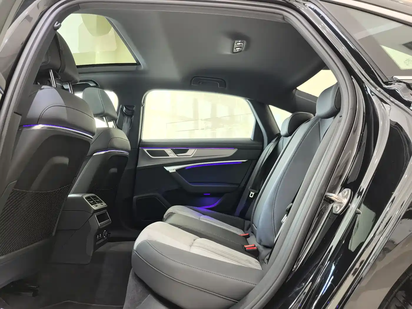 Audi A6L 2024 40 TFSI Luxury Dynamic фото 5
