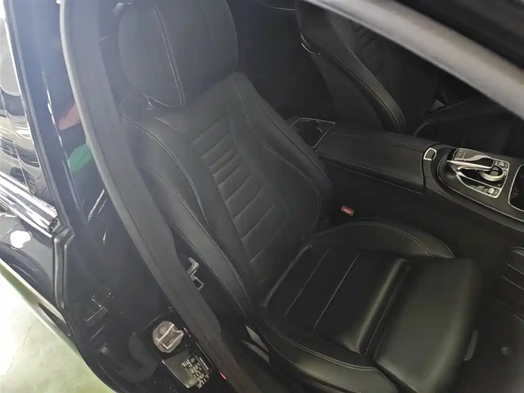 Mercedes-Benz E-Class 2018 E 200 L Sport фото 25