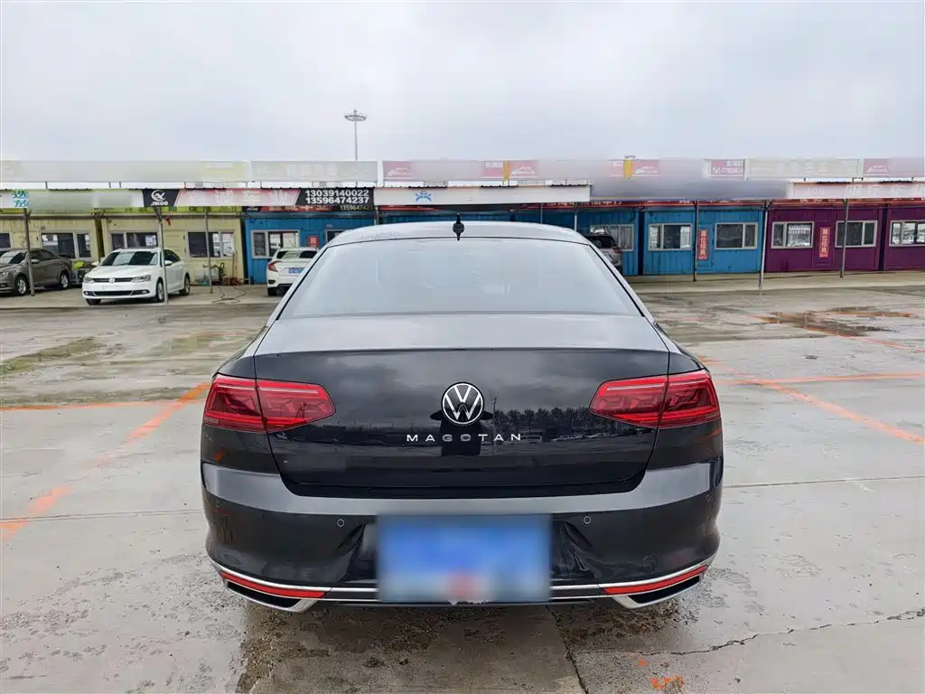 VOLKSWAGEN MAGOTAN