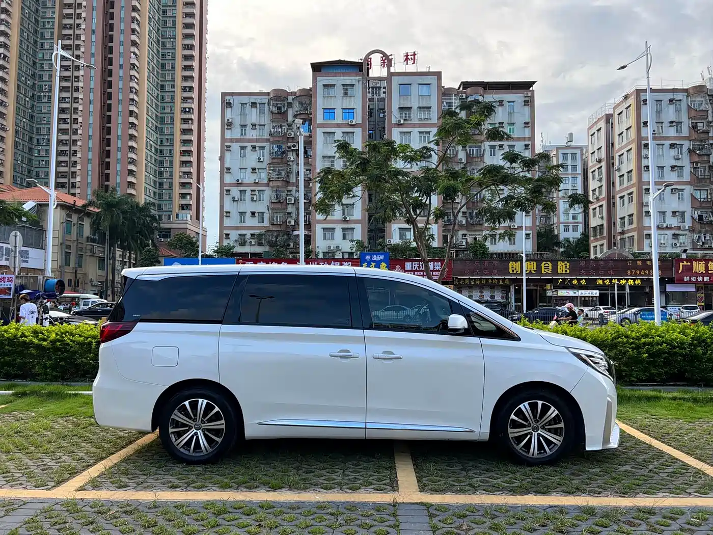 GAC Trumpchi Trumpchi M8 2018 320T Premium Edition фото 7