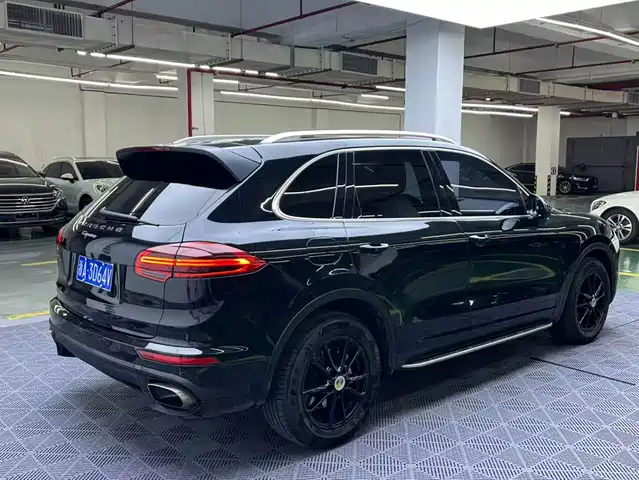 Porsche Cayenne 2016 Cayenne 3.0T — фото 4