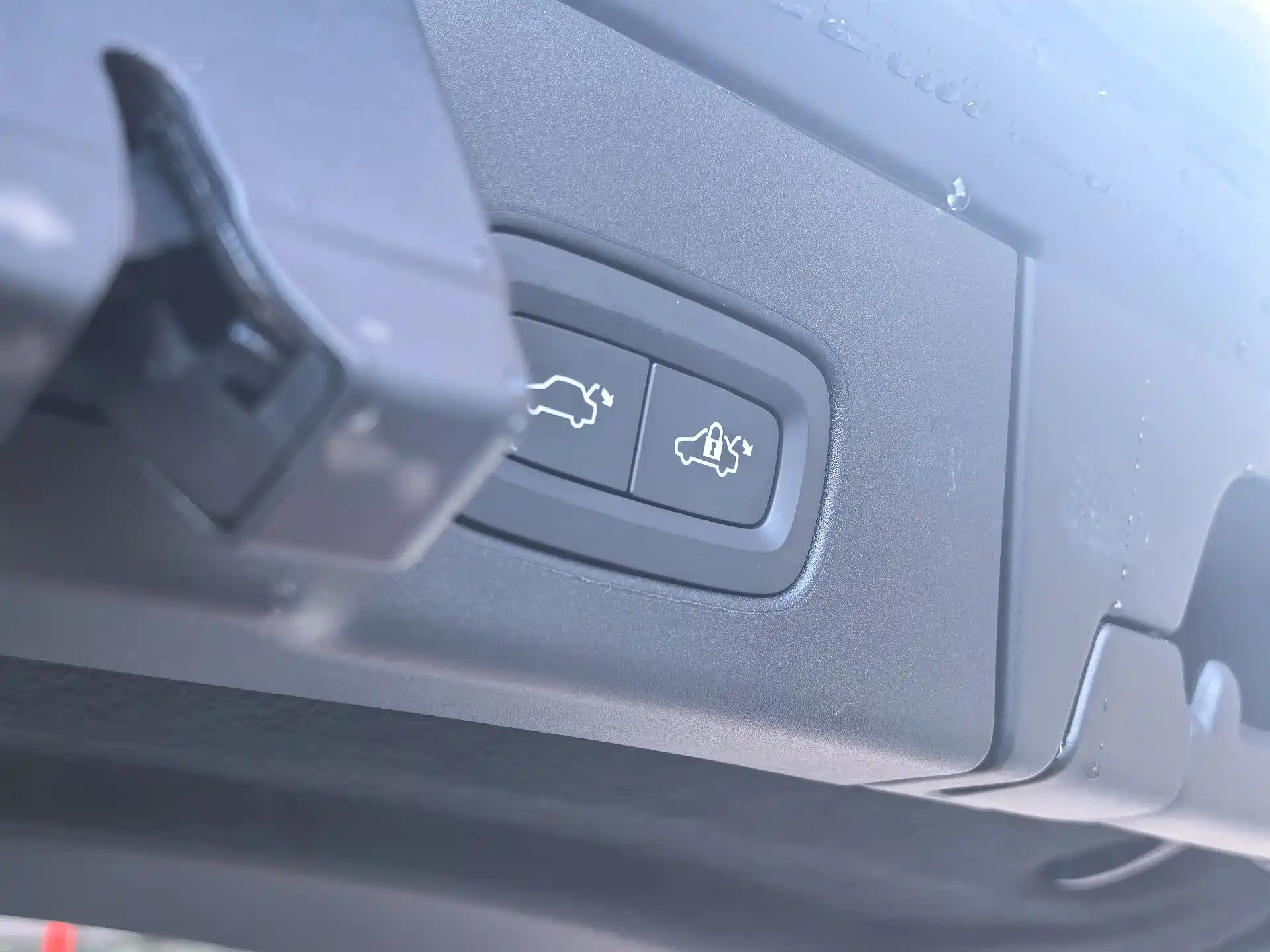 صورة 7 - Volvo V90