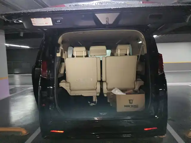 Toyota Alphard 2018 Facelift 3.5L Premium Edition — фото 4