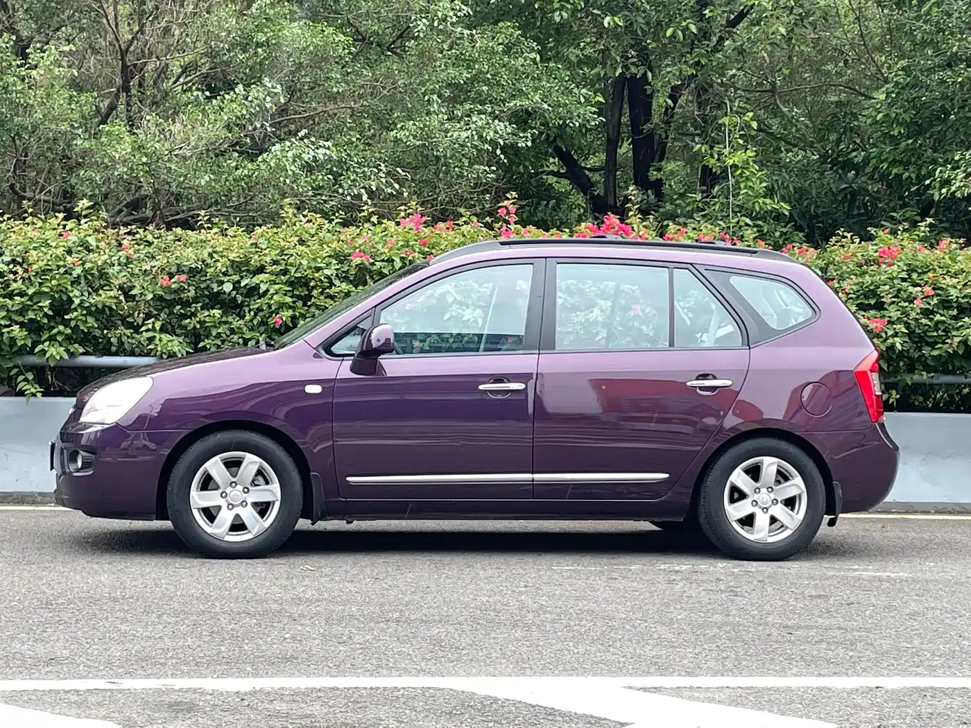 Kia Carens 2007 2.0L 7-seater Luxury фото 4