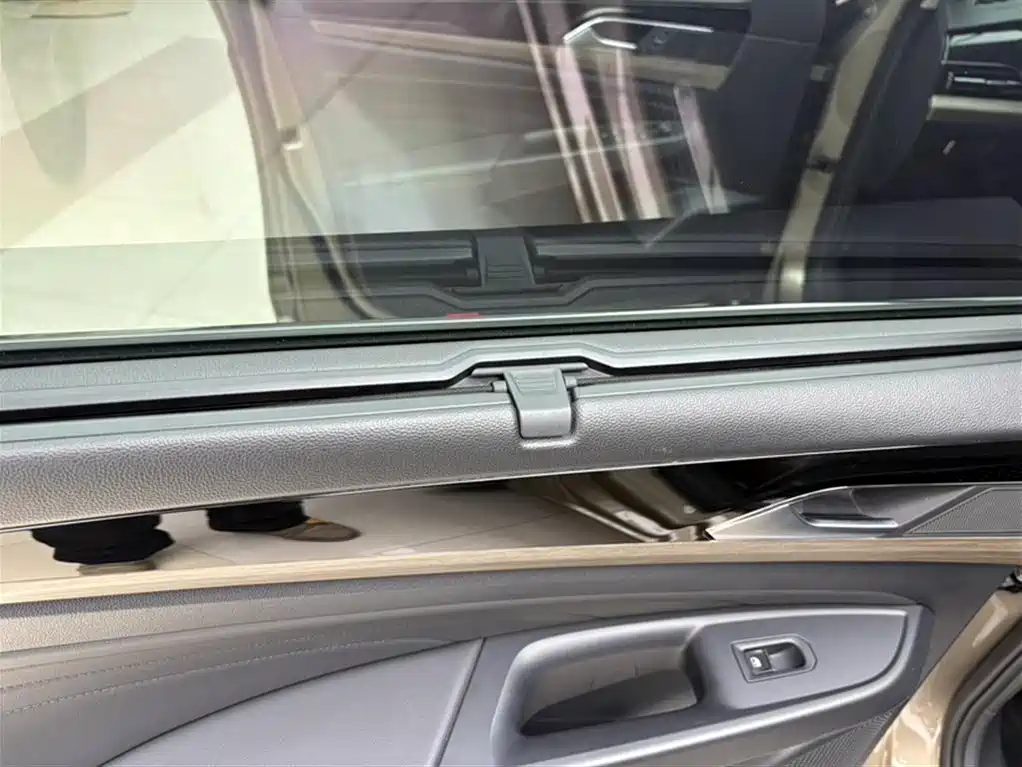 Volkswagen Passat 2019 330TSI Noble Edition China VI фото 2