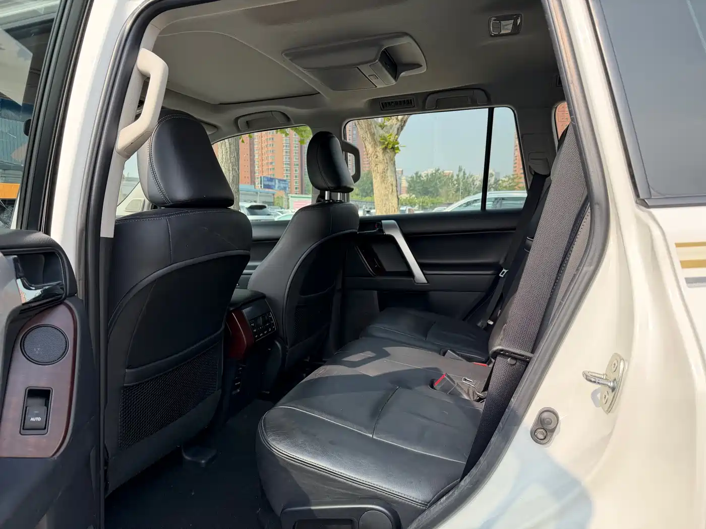 Toyota Prado 2014 4.0L Automatic TX-L NAVI фото 5