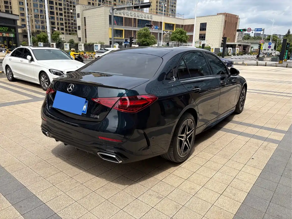 Mercedes-Benz C-Class 2024 C 260 L Night Edition Sport фото 3