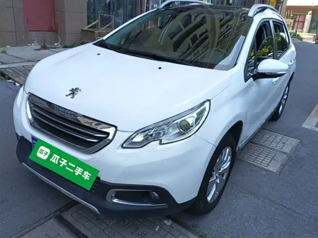 Peugeot 2008 2014 1.6L Automatic Fashion Edition фото 2