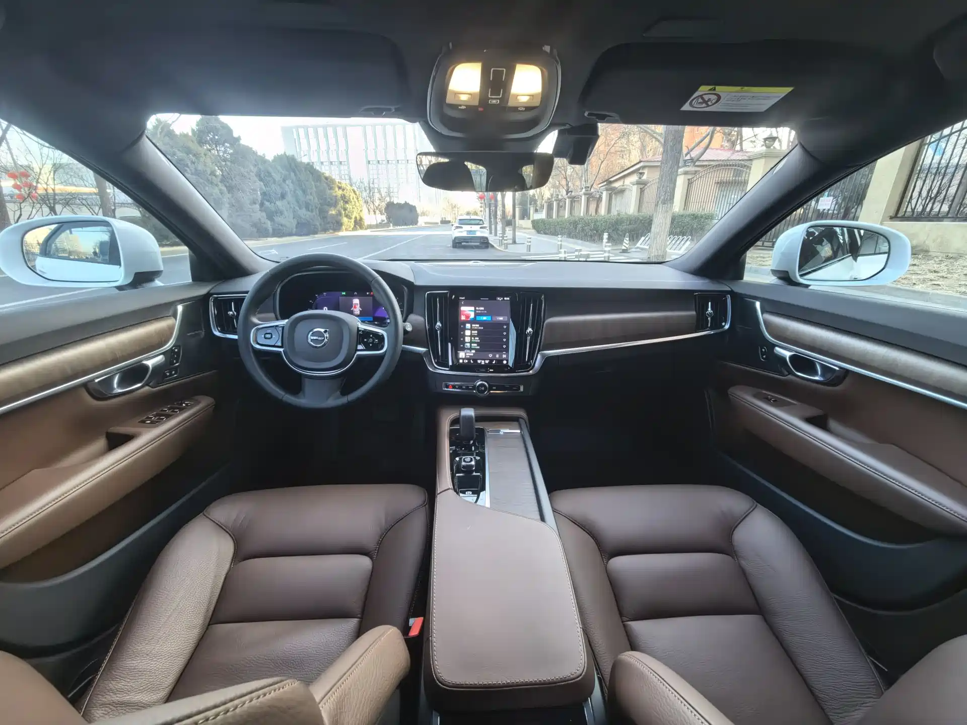 صورة 16 - Volvo V90