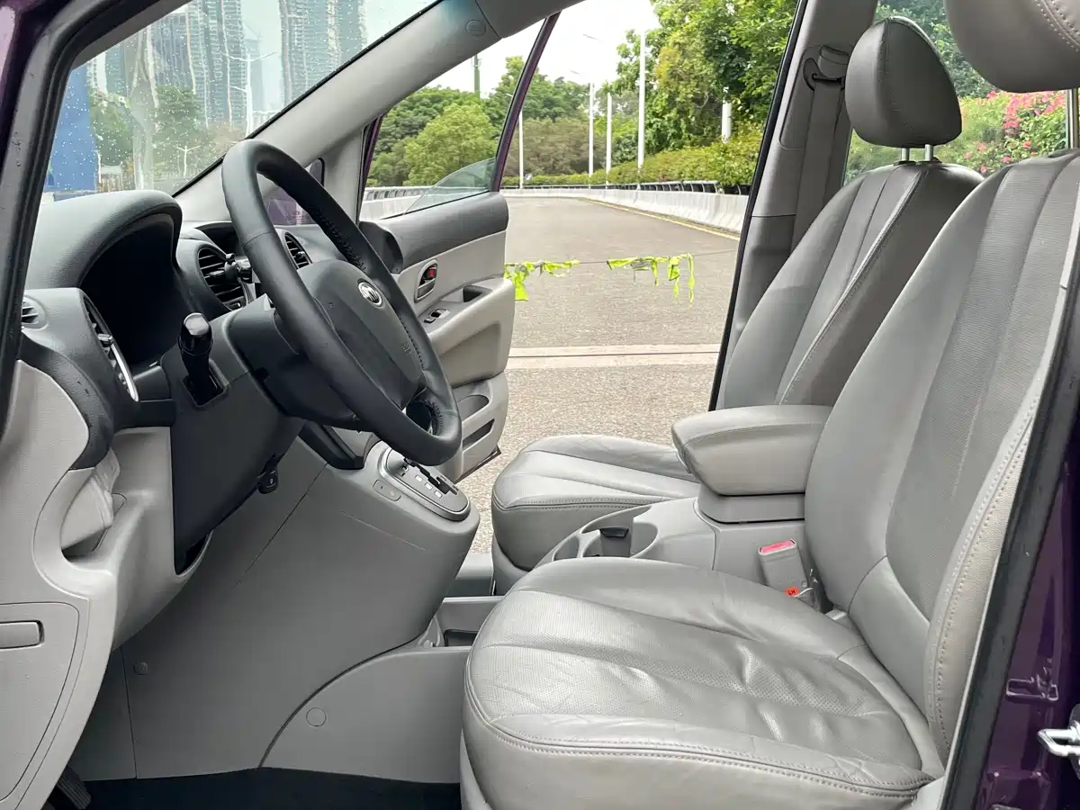 Kia Carens 2007 2.0L 7-seater Luxury фото 6