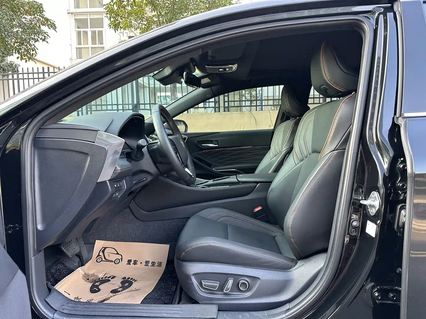 Toyota Avalon 2024 Model Hybrid 2.0L Prestige Edition фото 9