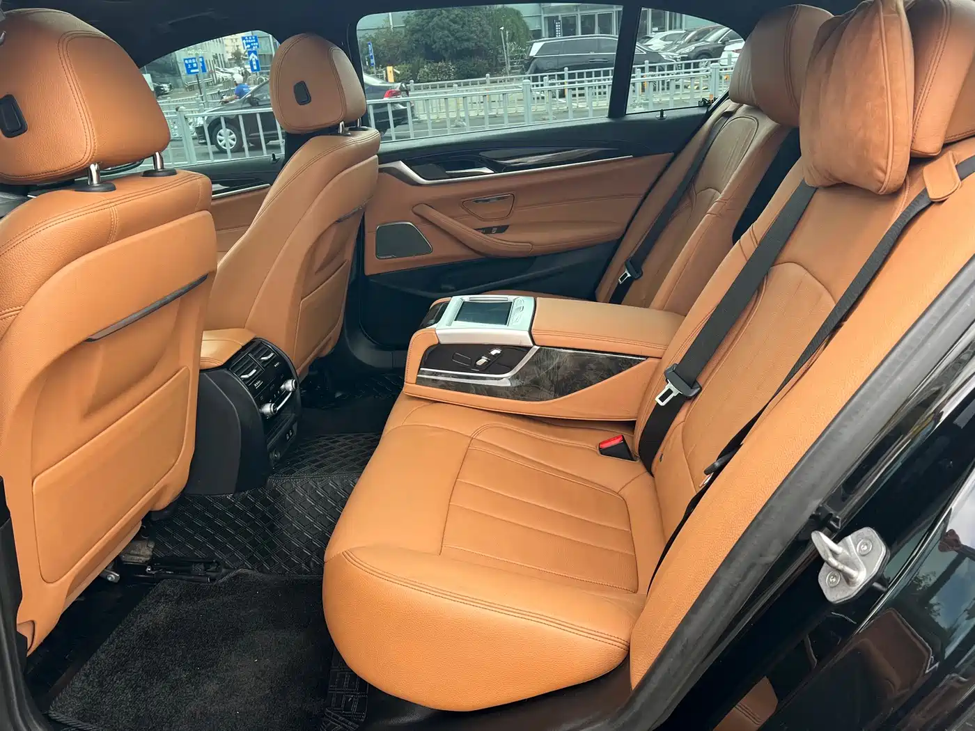 BMW 5 Series, миниатюра 10