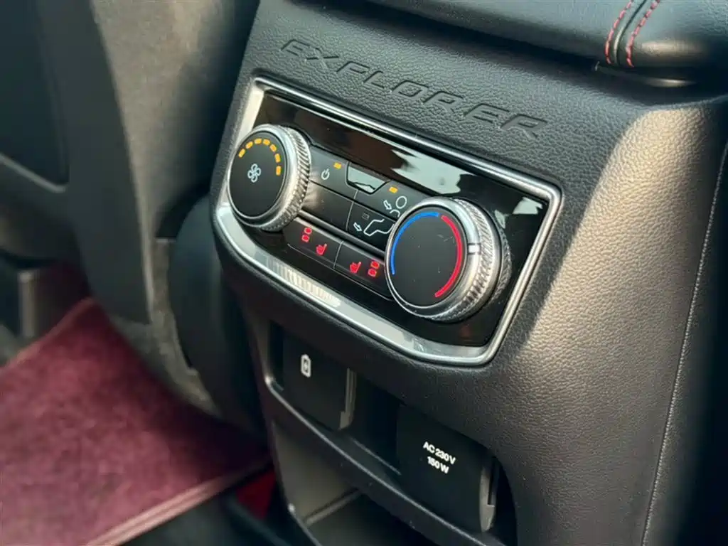 FORD EXPLORER