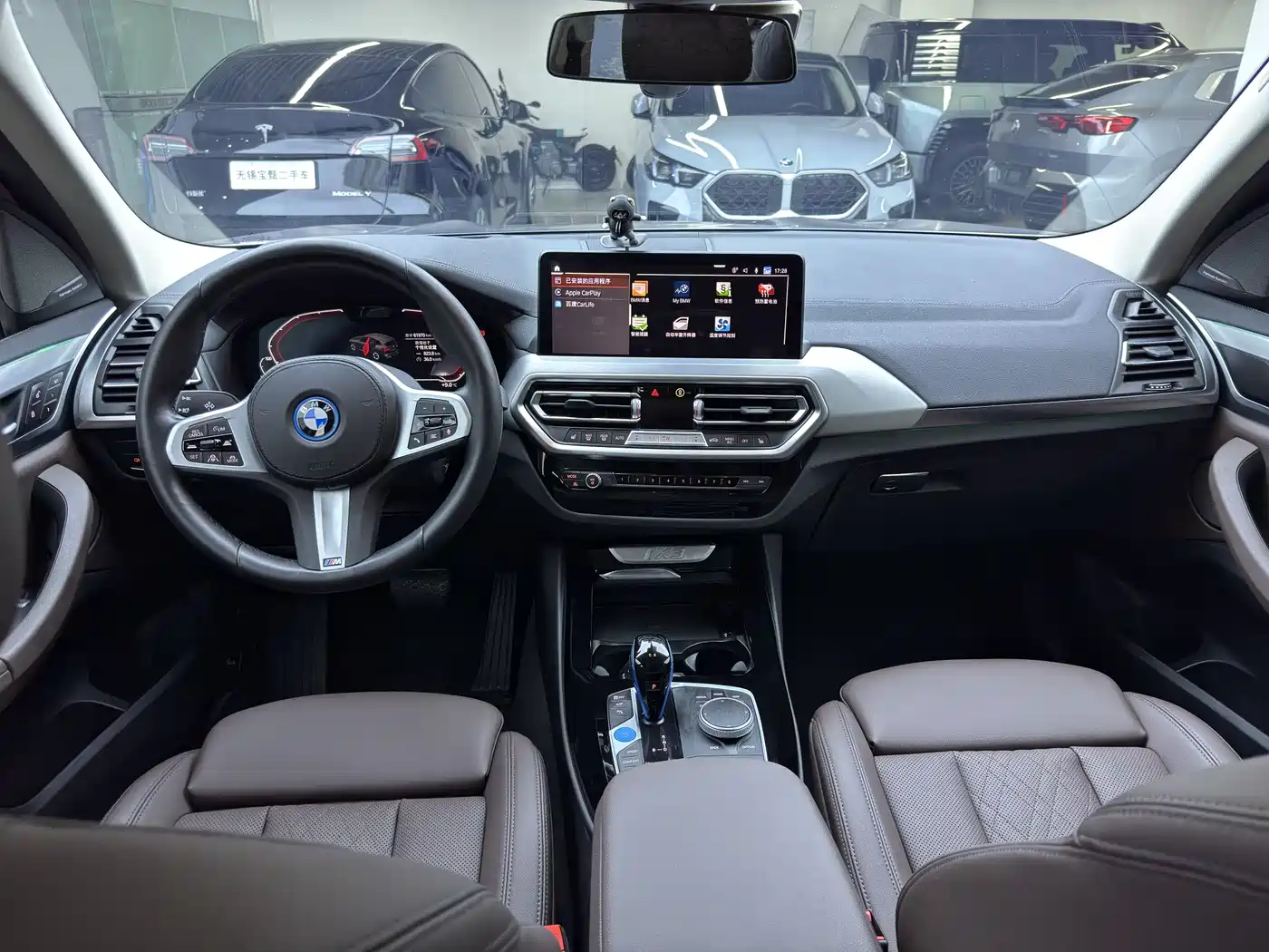 BMW IX3