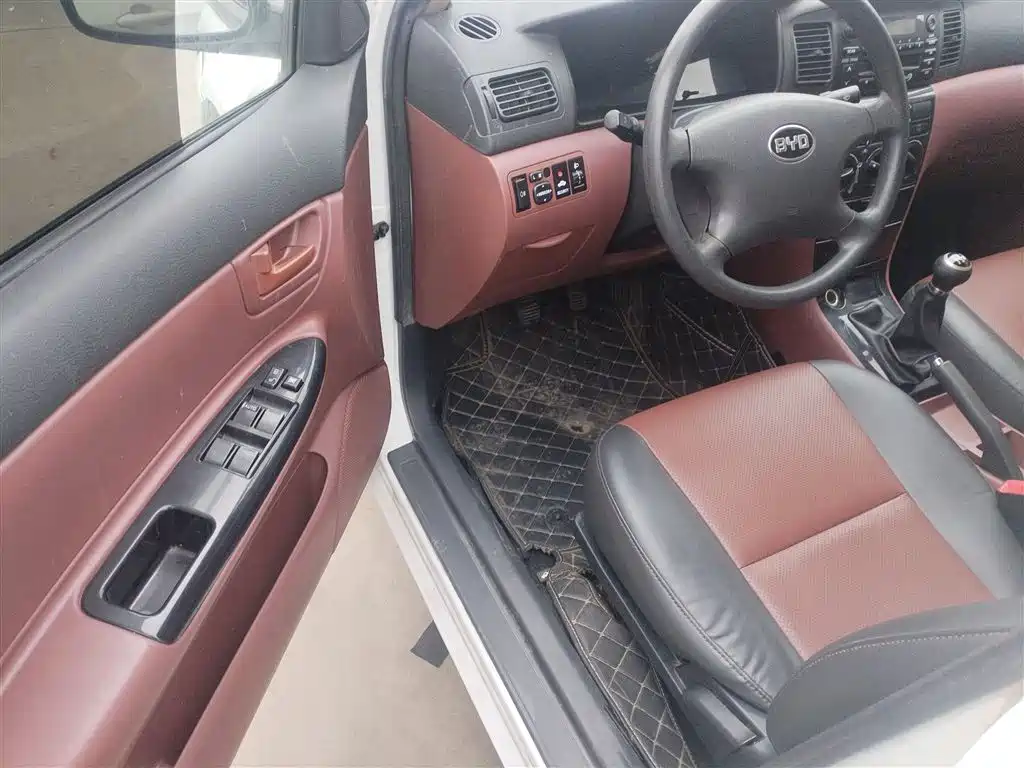 BYD F3 2016 1.5L Manual Comfort фото 16