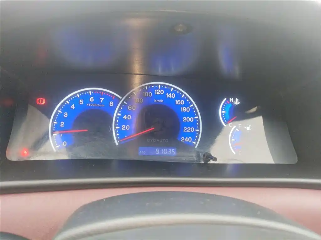 BYD F3 2016 1.5L Manual Comfort фото 12