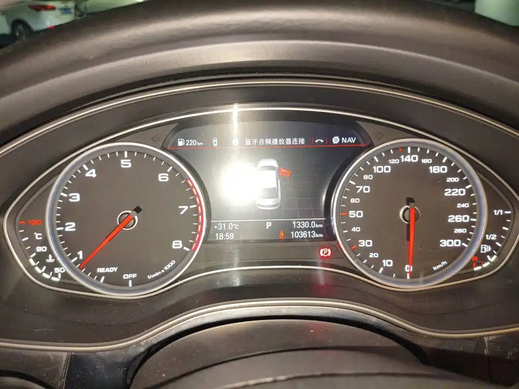 Фото 12 - Audi A6L