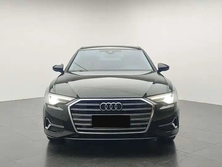 Audi A6L 2023 40 TFSI Luxury Elegance фото 2