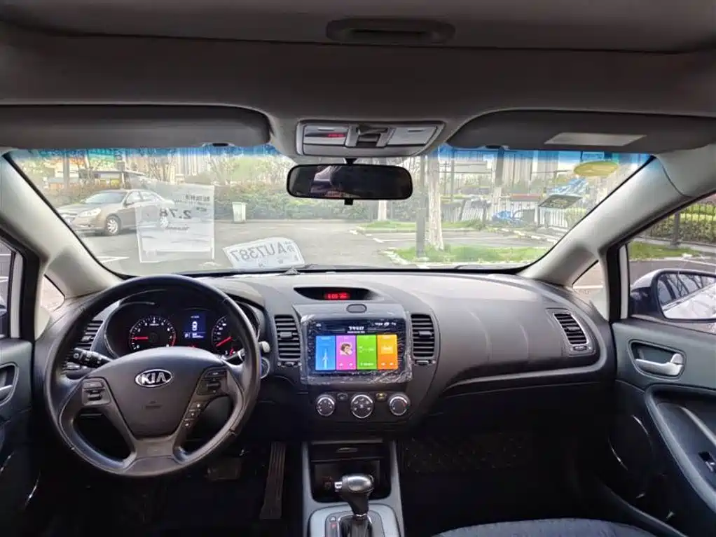 Kia K3 2013 1.6L Automatic GLS фото 2