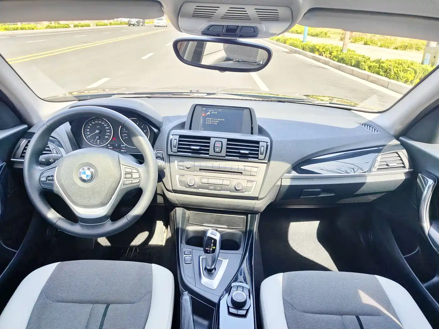 BMW 1 Series (Import) 2013 Facelift 116i Urban Model фото 8