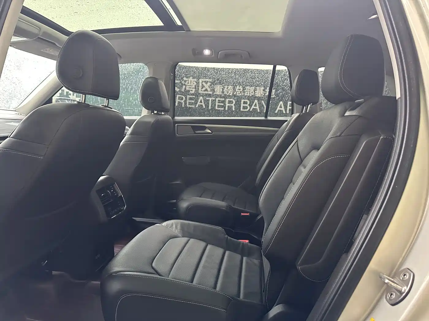 Volkswagen Teramont 2019 380TSI 4WD Luxury Edition China VI фото 10