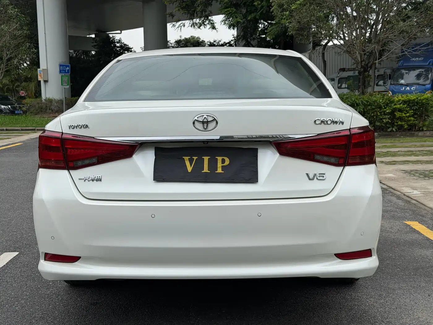 Toyota Crown 2015 2.5L Fashion Limited Edition фото 5