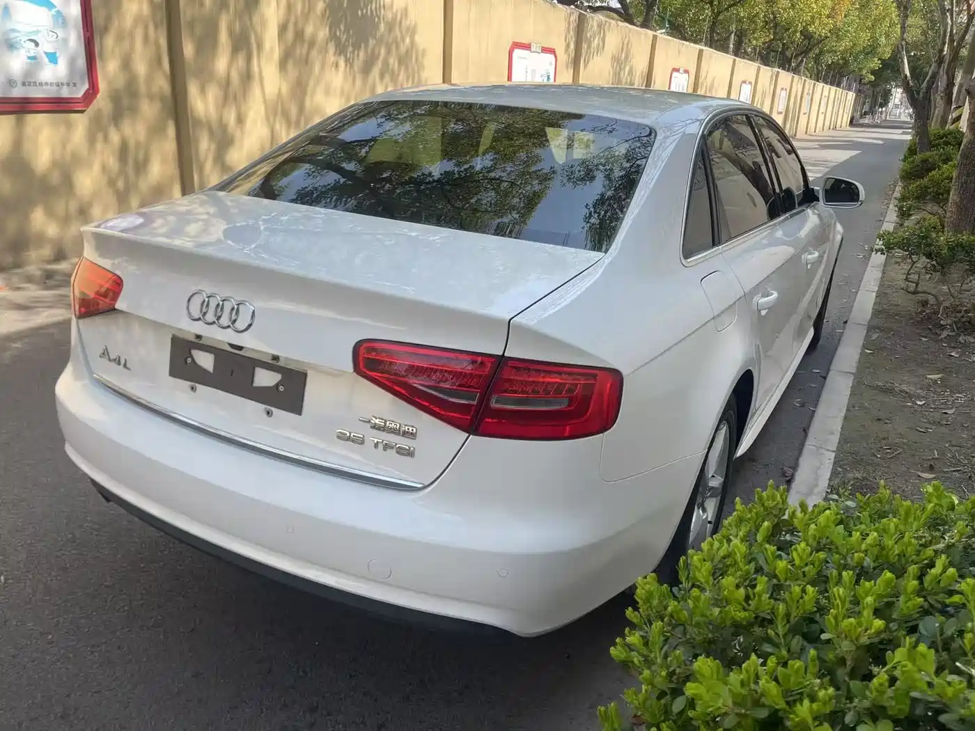 Audi A4L 2013 35 TFSI Automatic Standard фото 10