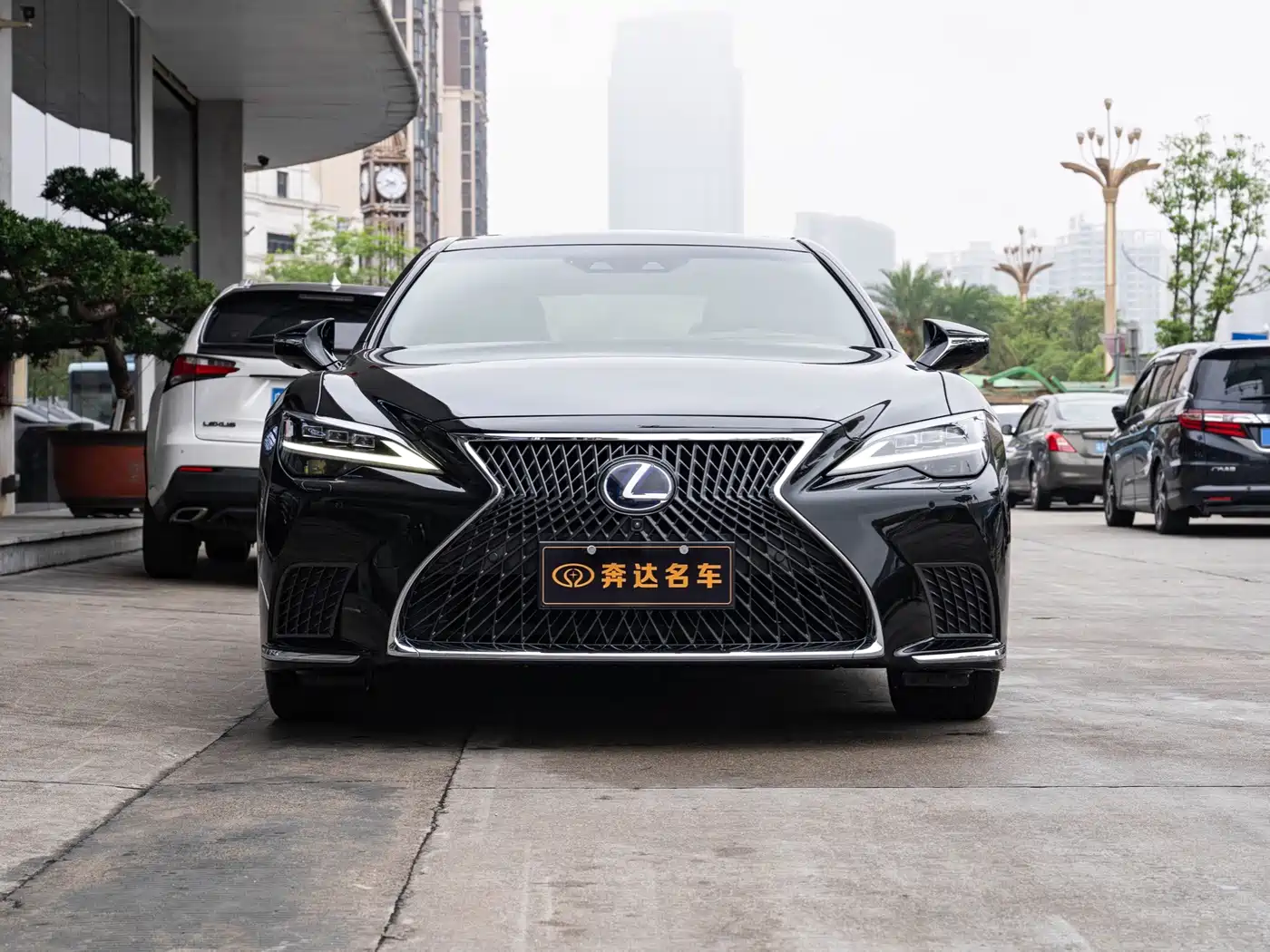 Lexus LS 2022 2021 500h Executive Edition