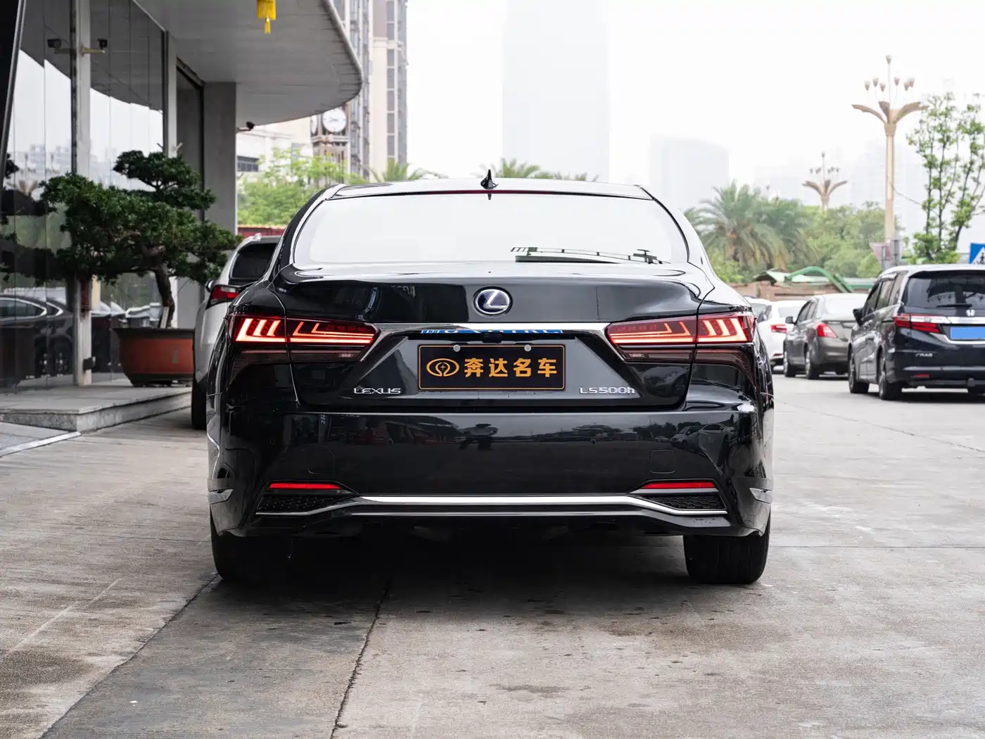 Lexus LS 2022 2021 500h Executive Edition