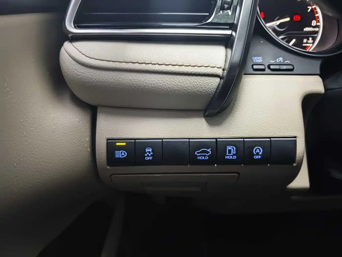 Toyota Camry 2019 Facelift 2.5G Luxury Edition фото 4