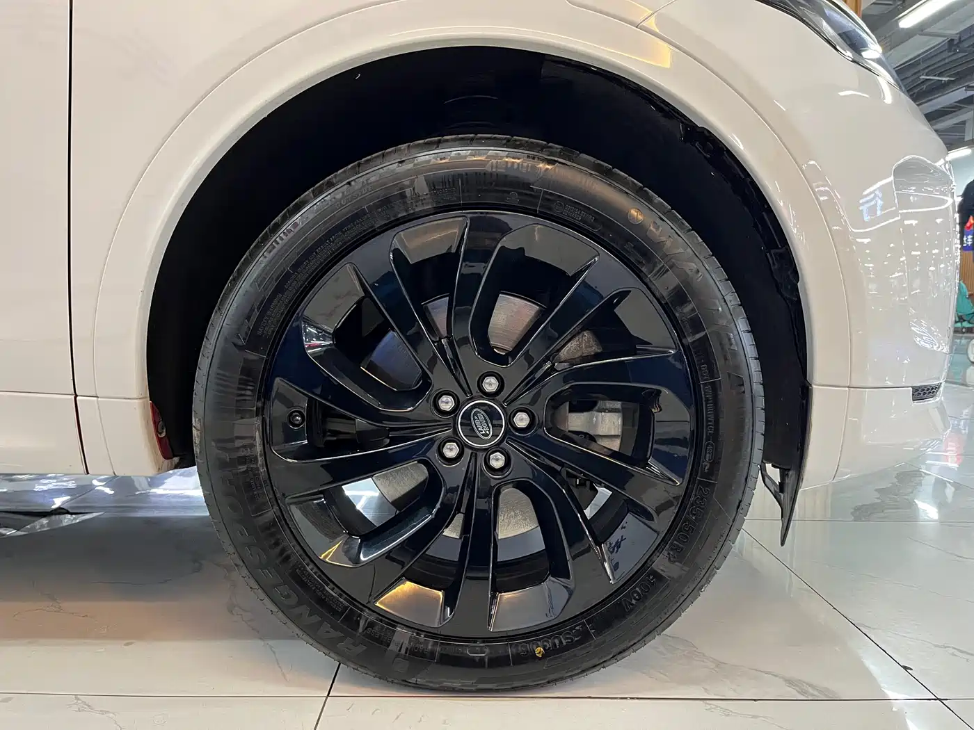 Land Rover Discovery Sport 2020 249PS R-Dynamic Performance фото 7